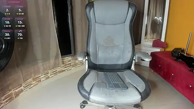 Snapshot of valeria_hurtado chatting on 09-30-25, 02:06 valeria hurtado online show from 09-30-25, 02:06