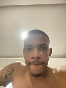 Snapshot of jackmacson chatting on 12-31-24, 10:34 jackmacson online show from 12-31-24, 10:34