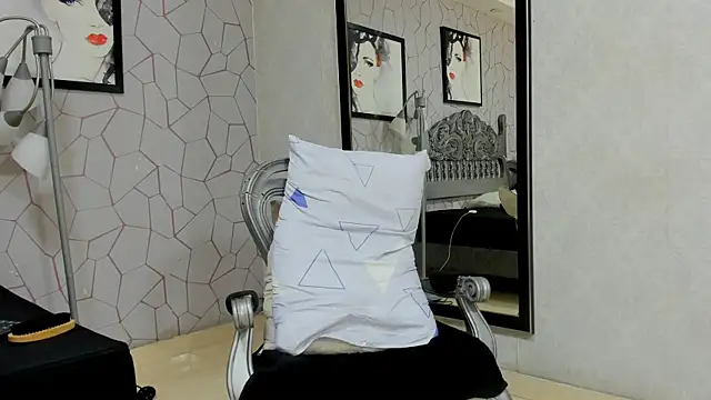 Snapshot of jackmacson chatting on 12-26-24, 11:03 jackmacson online show from 12-26-24, 11:03