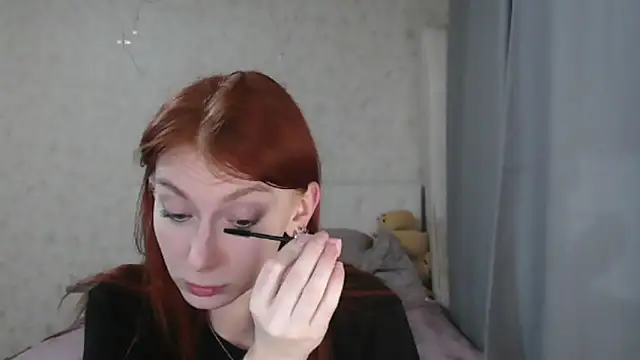 Snapshot of KateBunny chatting on 10-21-25, 03:33 KateBunny online show from 10-21-25, 03:33