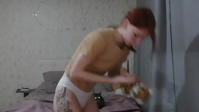 Snapshot of KateBunny chatting on 10-30-25, 03:31 KateBunny online show from 10-30-25, 03:31