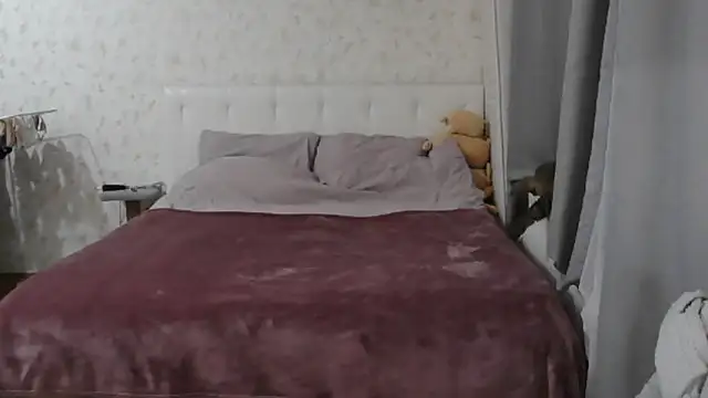 Snapshot of KateBunny chatting on 10-07-25, 03:35 KateBunny online show from 10-07-25, 03:35