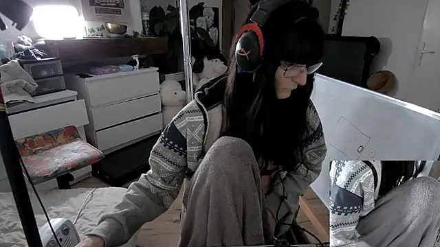 CeriseLapine online show from 01-06-26, 09:19