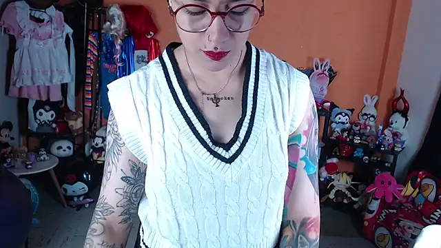 MissMiia2 online show from 05-13-26, 01:18