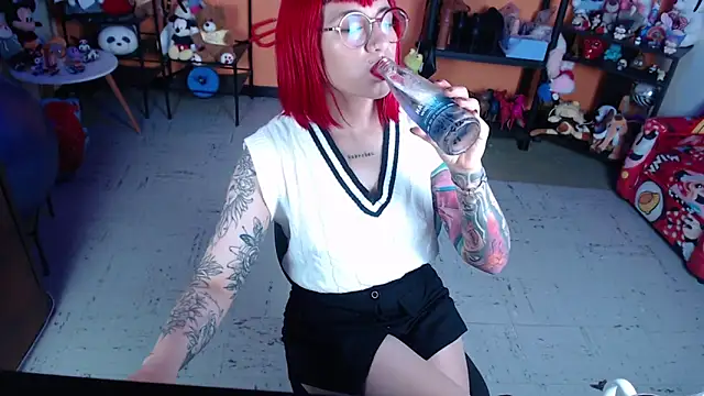 MissMiia2 online show from 04-08-26, 10:28