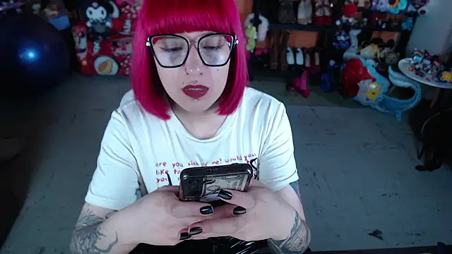 MissMiia2 online show from 11-26-25, 09:15