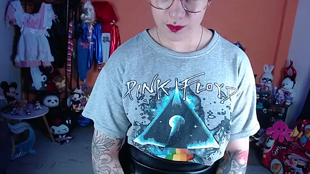 MissMiia2 online show from 05-18-26, 10:53
