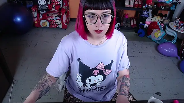 Snapshot of MissMiia2 chatting on 10-08-25, 03:13 MissMiia2 online show from 10-08-25, 03:13