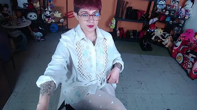 MissMiia2 online show from 06-18-26, 10:20
