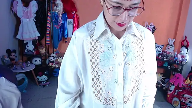 MissMiia2 online show from 05-04-26, 02:20