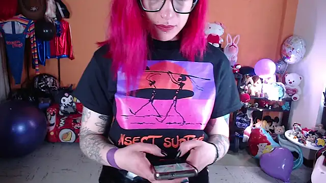 Snapshot of MissMiia2 chatting on 10-01-25, 02:10 MissMiia2 online show from 10-01-25, 02:10