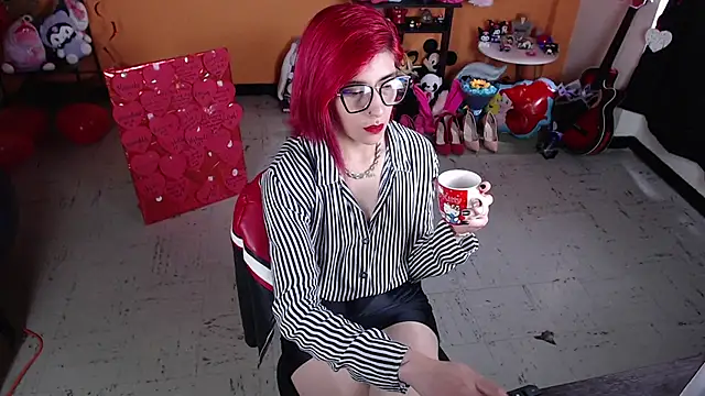 Snapshot of MissMiia2 chatting on 03-02-25, 01:20 MissMiia2 online show from 03-02-25, 01:20