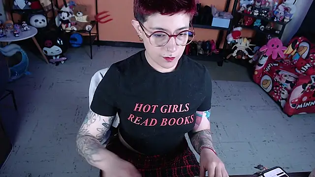 MissMiia2 online show from 05-16-26, 10:36