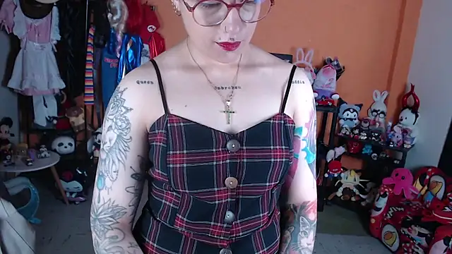 MissMiia2 online show from 06-15-26, 01:11