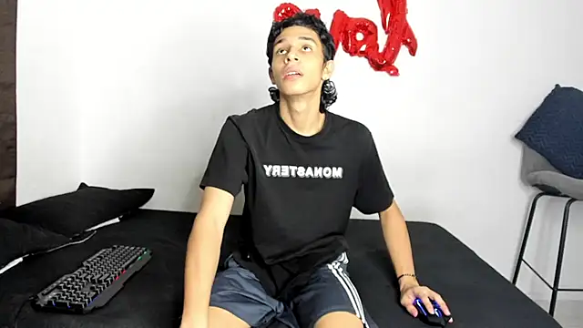 evanscollins online show from 12-05-25, 12:21