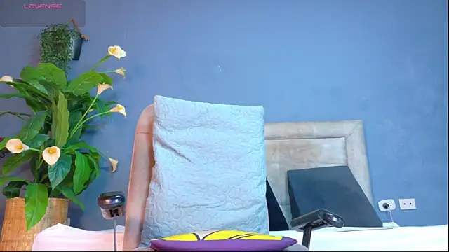 Snapshot of Iker_bigdick chatting on 05-12-26, 07:20 Iker bigdick online show from 05-12-26, 07:20