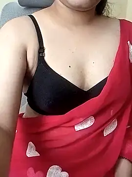 Snapshot of Indianhyna chatting on 10-10-25, 07:31 Indianhyna online show from 10-10-25, 07:31