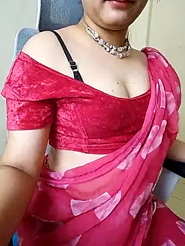 Snapshot of Indianhyna chatting on 09-13-25, 07:19 Indianhyna online show from 09-13-25, 07:19