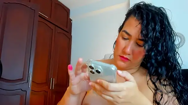 kathyajhonss online show from 04-16-26, 11:07