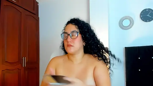 kathyajhonss online show from 04-12-26, 09:07