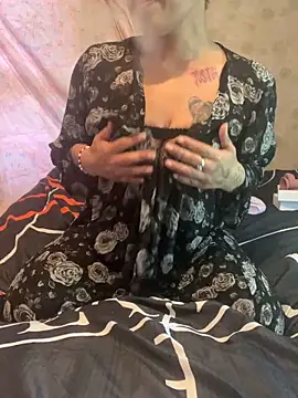 Snapshot of Princess_Desirae chatting on 05-26-26, 04:16 Princess Desirae online show from 05-26-26, 04:16