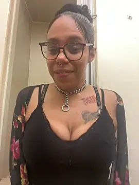 Princess Desirae online show from 04-10-26, 04:52