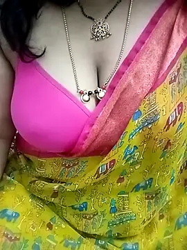 Snapshot of your-sameera chatting on 09-15-25, 04:35 your-sameera online show from 09-15-25, 04:35