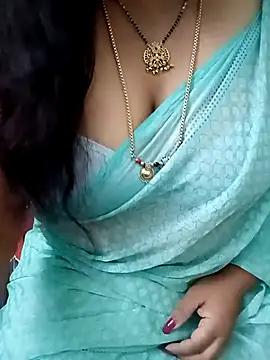 Snapshot of your-sameera chatting on 03-04-25, 06:47 your-sameera online show from 03-04-25, 06:47