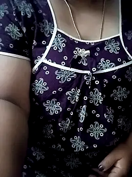 Snapshot of your-sameera chatting on 10-11-25, 06:53 your-sameera online show from 10-11-25, 06:53