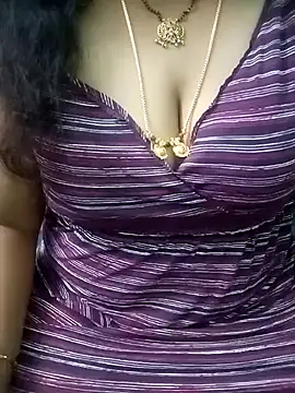 Snapshot of your-sameera chatting on 03-09-25, 05:06 your-sameera online show from 03-09-25, 05:06
