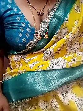 Snapshot of your-sameera chatting on 09-08-25, 03:44 your-sameera online show from 09-08-25, 03:44