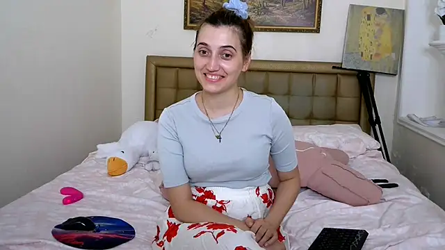 Snapshot of Iren chatting on 07-21-26, 01:34 Iren online show from 07-21-26, 01:34