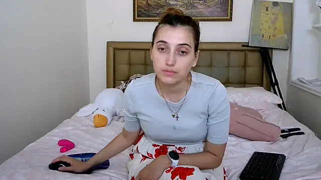 Snapshot of Iren chatting on 07-22-26, 12:07 Iren online show from 07-22-26, 12:07