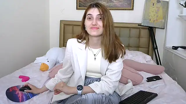 Snapshot of Iren chatting on 06-16-26, 07:14 Iren online show from 06-16-26, 07:14