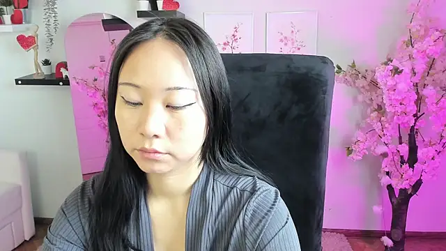 Inari Okami  online show from 02-21-25, 10:28
