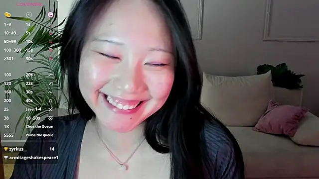 Inari Okami  online show from 03-19-25, 10:09