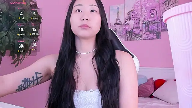 Inari Okami  online show from 02-03-26, 03:39