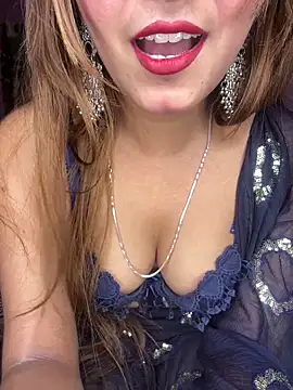 Diamond queeen online show from 11-23-25, 08:41