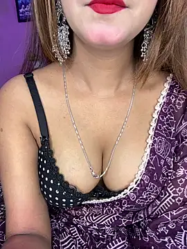 Diamond queeen online show from 03-16-26, 02:53