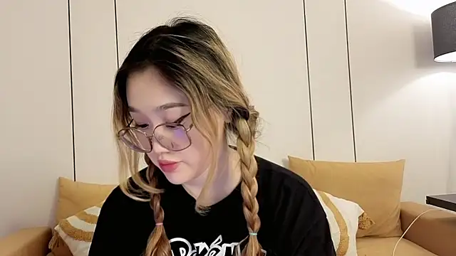 Jennatyan online show from 03-19-26, 08:14