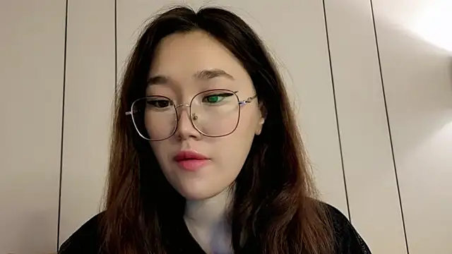 Snapshot of Jennatyan chatting on 05-22-26, 03:15 Jennatyan online show from 05-22-26, 03:15