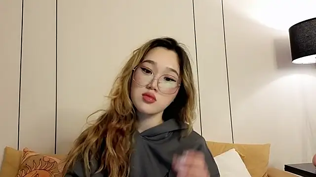 Jennatyan online show from 03-04-26, 12:46