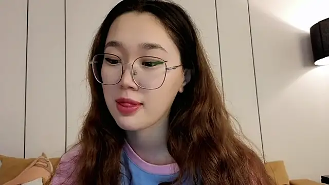 Snapshot of Jennatyan chatting on 06-12-26, 04:10 Jennatyan online show from 06-12-26, 04:10