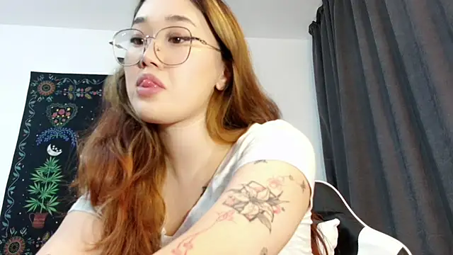 Jennatyan online show from 10-06-25, 01:34