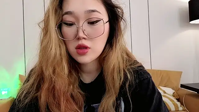 Jennatyan online show from 02-28-26, 08:14