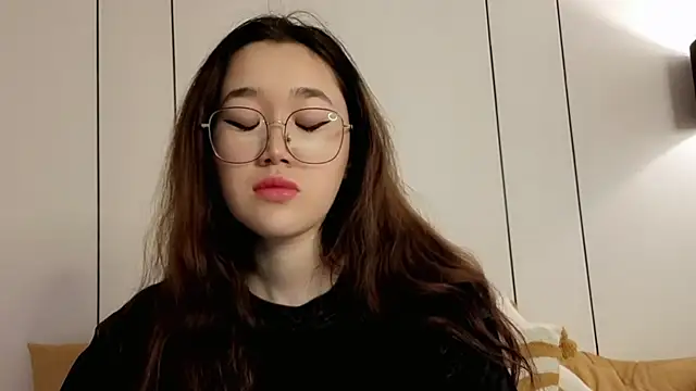Snapshot of Jennatyan chatting on 05-20-26, 04:20 Jennatyan online show from 05-20-26, 04:20