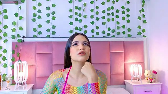 Snapshot of kaily_sweet1 chatting on 05-04-26, 11:13 kaily sweet1 online show from 05-04-26, 11:13