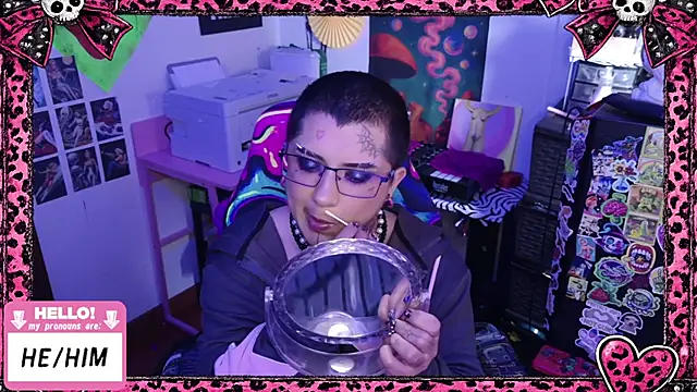 Snapshot of masterkevinftm chatting on 05-25-26, 11:53 masterkevinftm online show from 05-25-26, 11:53