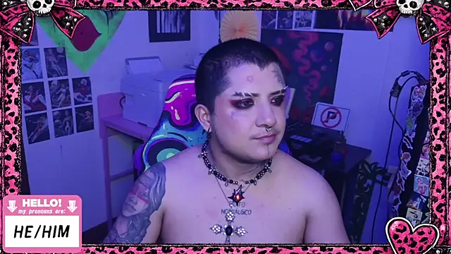 Snapshot of masterkevinftm chatting on 05-10-26, 04:16 masterkevinftm online show from 05-10-26, 04:16