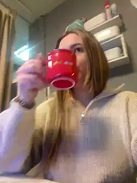 Snapshot of Emma_B1uem chatting on 01-12-25, 07:32 Emma B1uem online show from 01-12-25, 07:32